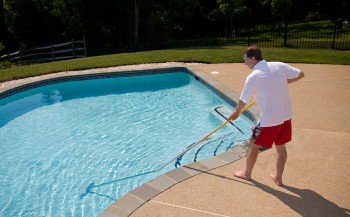 best way to clean top of pool